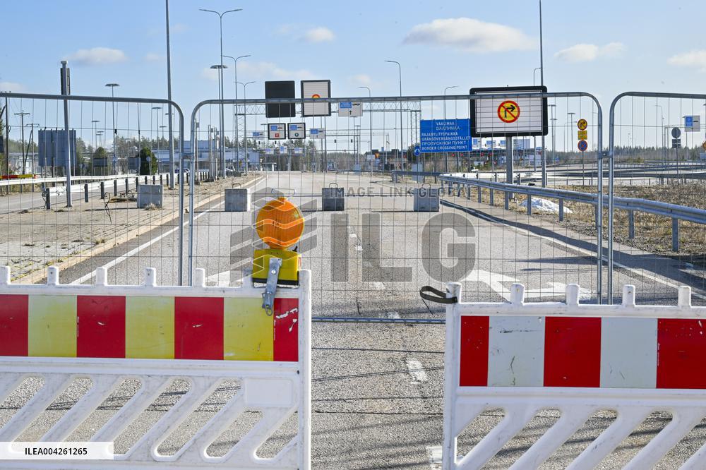 Suljettu Vaalimaan raja-asema