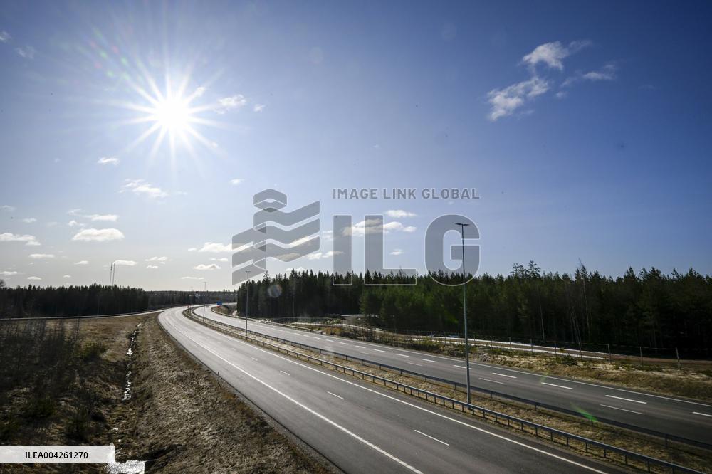 Suljettu Vaalimaan raja-asema