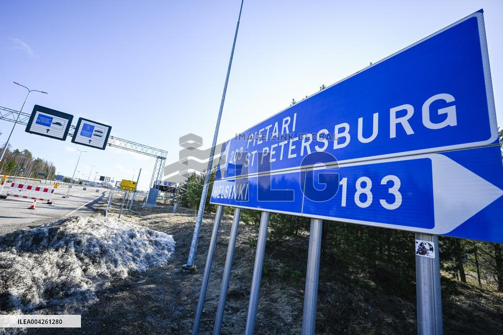 Suljettu Vaalimaan raja-asema