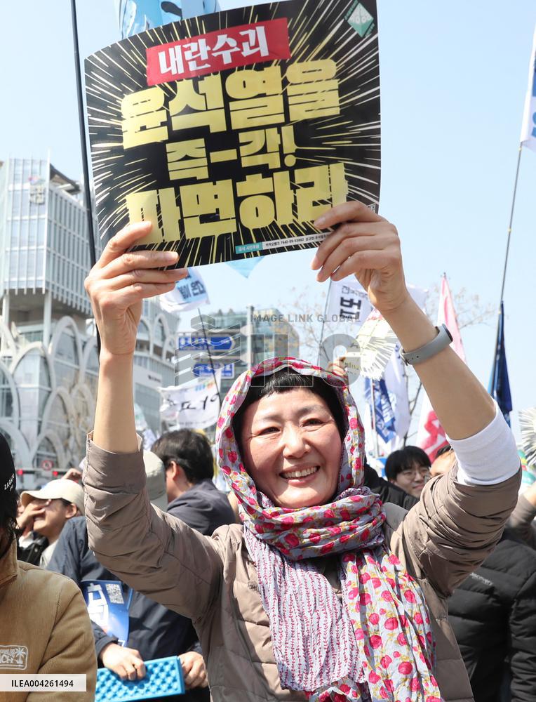 Yoon Suk-Yeols Impeachment Ruling - Seoul