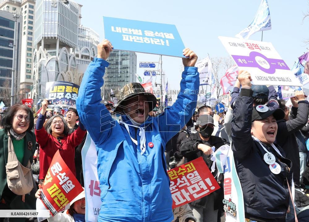 Yoon Suk-Yeols Impeachment Ruling - Seoul