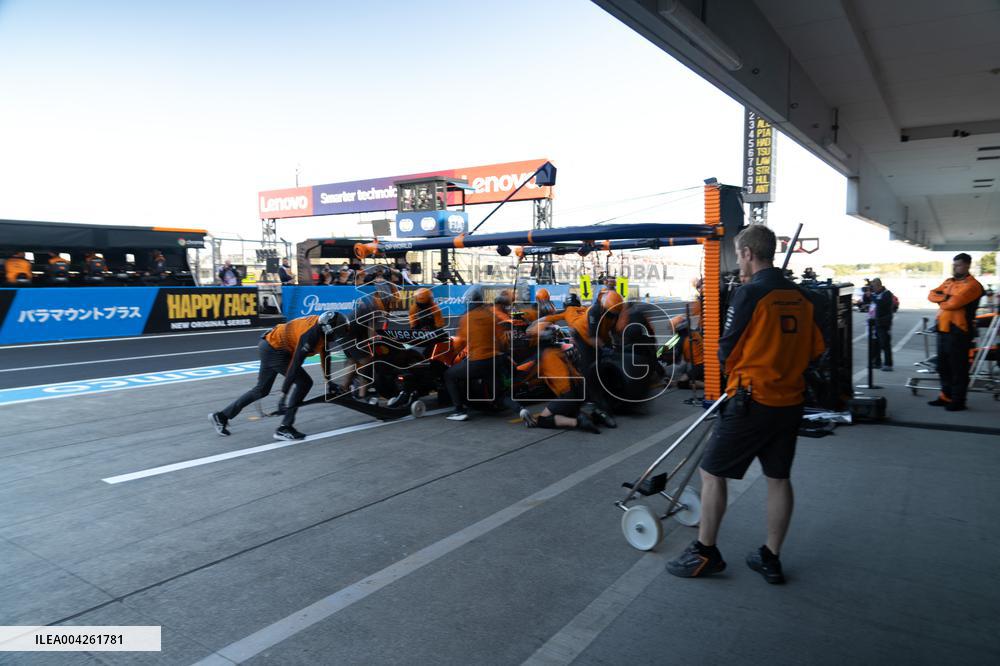 GP Free Practice 1 and 2 - Formula 1 Japanese Grand Prix - Suzuka