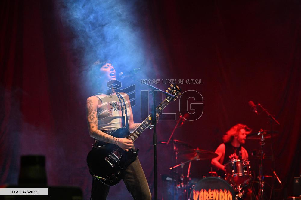 Ecca Vandal, Loserville 2025 Performs At The Accor Arena - Paris