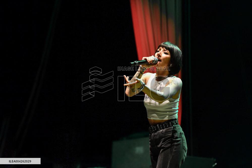 Ecca Vandal, Loserville 2025 Performs At The Accor Arena - Paris