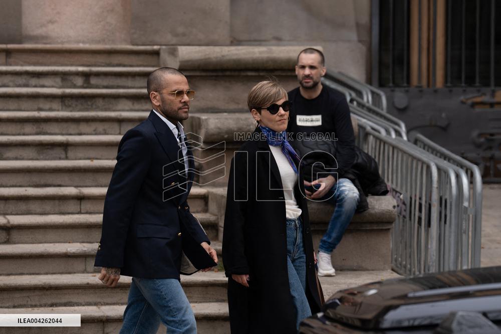 Dani Alves Acquitted of Assault, Passports Returned in Court - Barcelona