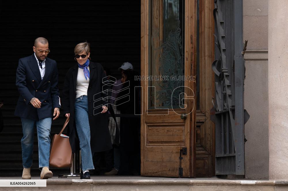 Dani Alves Acquitted of Assault, Passports Returned in Court - Barcelona