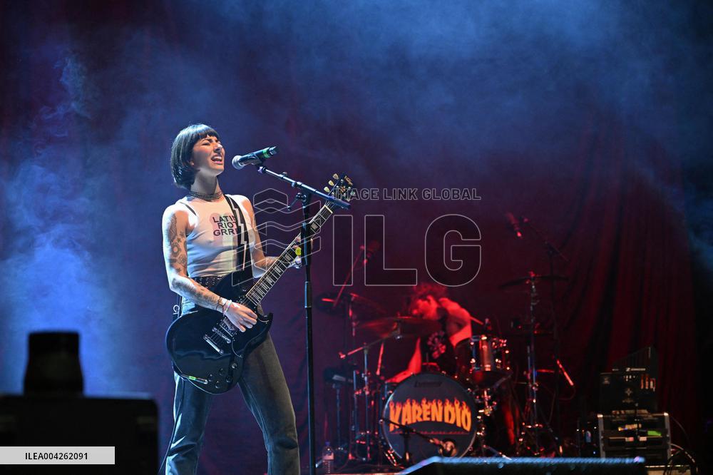 Ecca Vandal, Loserville 2025 Performs At The Accor Arena - Paris