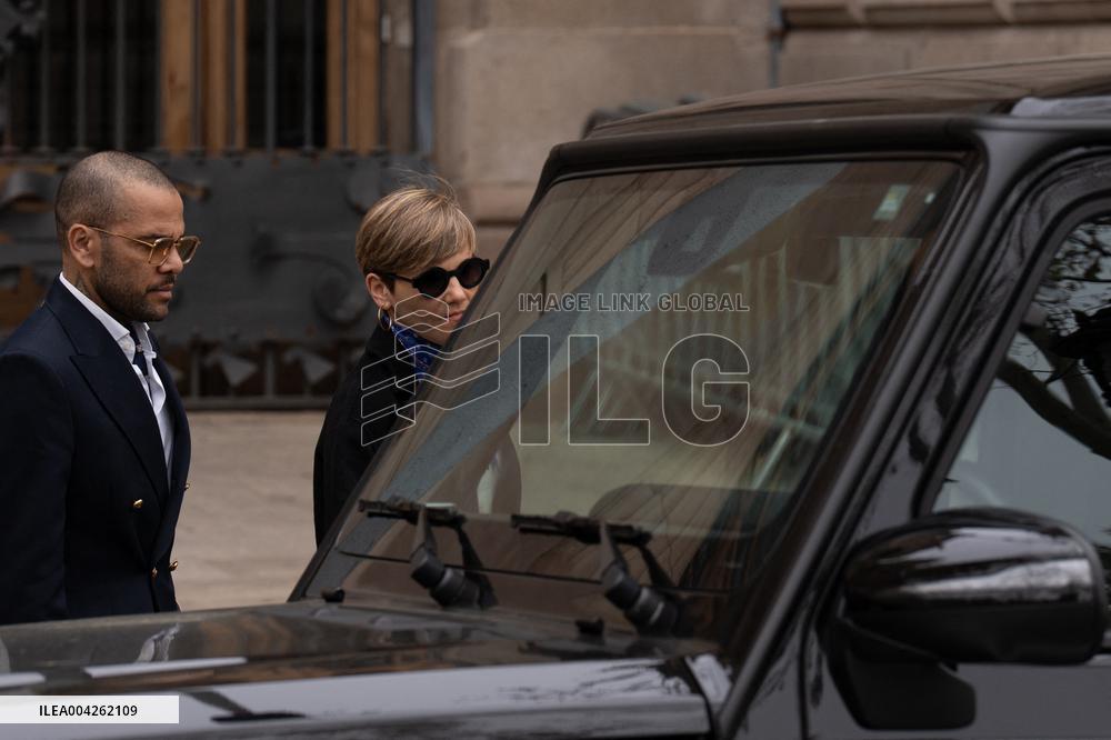 Dani Alves Acquitted of Assault, Passports Returned in Court - Barcelona