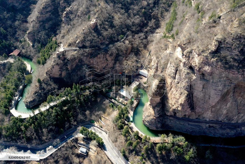 60 Years of Hongqi Canal - Tourists Flock to China Sky River - China