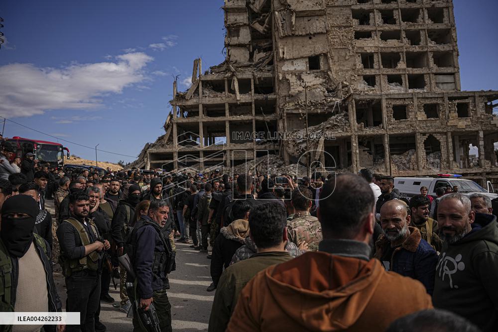 Syrian Government Forces Freed from SDF Prisons Welcomed - Aleppo
