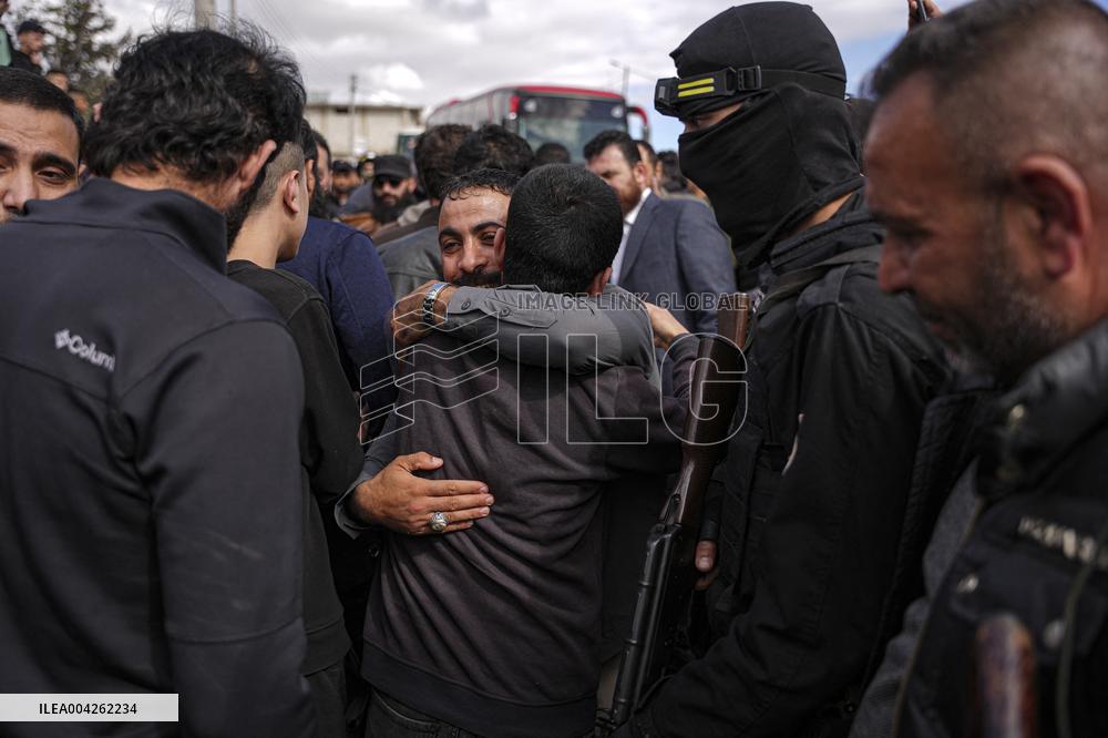 Syrian Government Forces Freed from SDF Prisons Welcomed - Aleppo