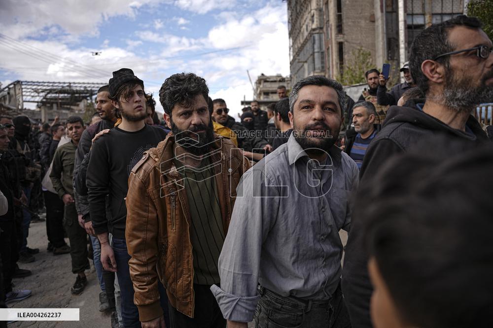 Syrian Government Forces Freed from SDF Prisons Welcomed - Aleppo