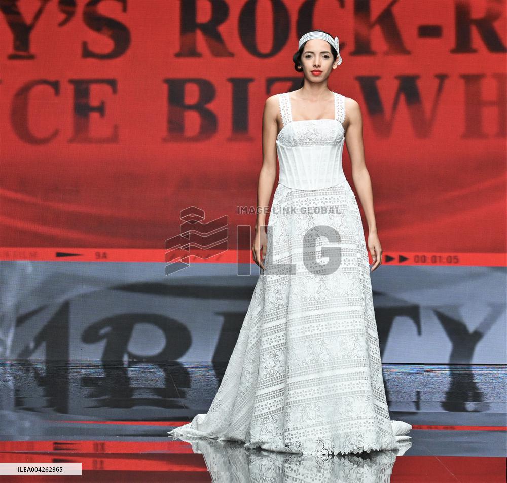 Si Sposaitalia Collections 2025 - Milan