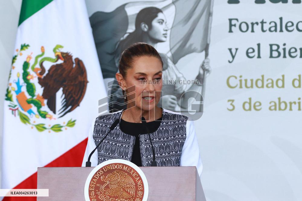 President Claudia Sheinbaum Holds ‘Plan Mexico’ News Conference - Mexico