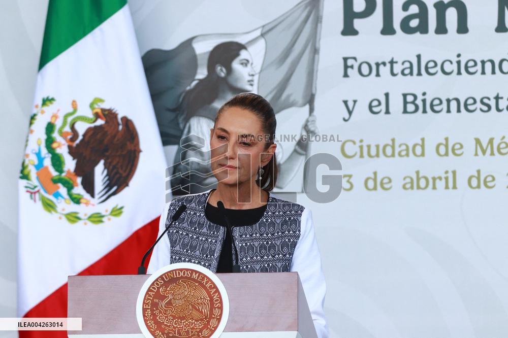 President Claudia Sheinbaum Holds ‘Plan Mexico’ News Conference - Mexico