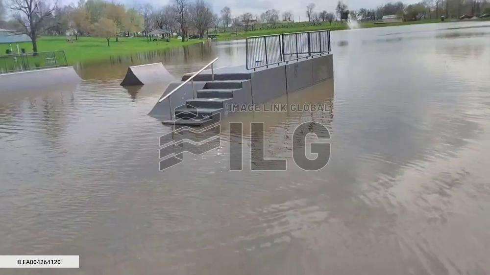 US: Severe Flooding Continues in Kentucky, Trump Signs State of Emergency Declaration