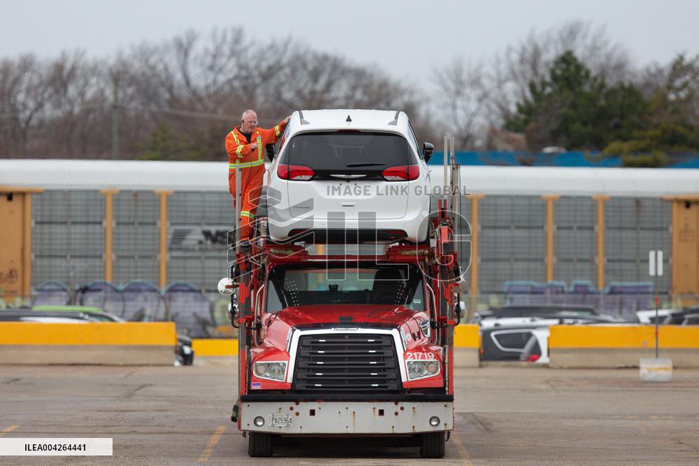 Stellantis Windsor Plant Shutdown 6,000 Workers Laid Off - Canada