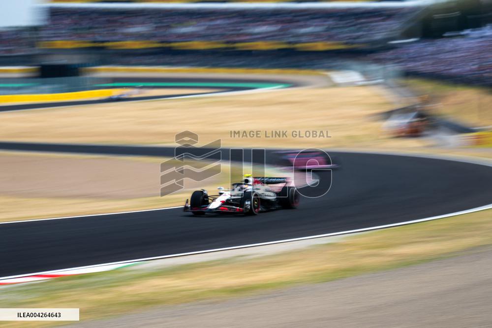 Formula 1 Japanese Grand Prix - GP Free Practice 1 and 2 - Suzuka