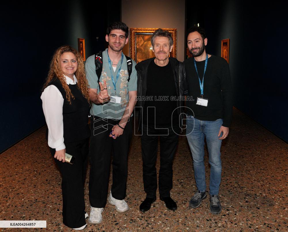 Willem Dafoe reads Gabriele Tintis Judas at the Brera Art Gallery - Milan