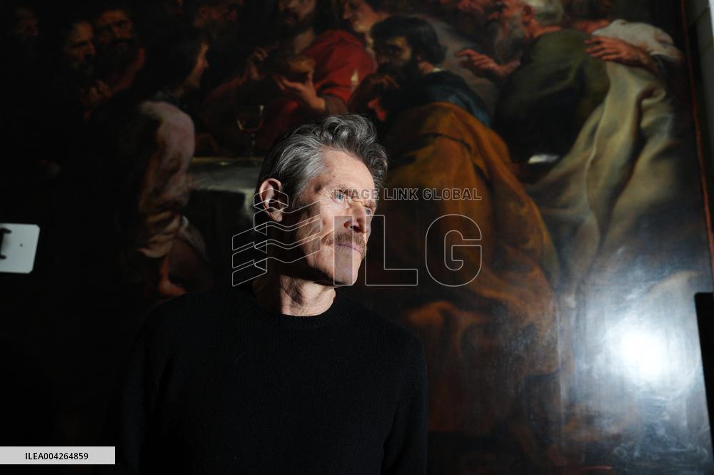 Willem Dafoe reads Gabriele Tintis Judas at the Brera Art Gallery - Milan