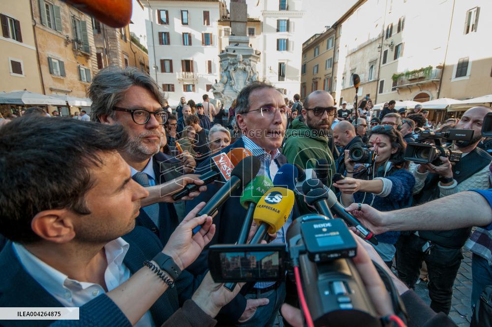 Clashes Erupt in Rome Over Security Legislation - Rome