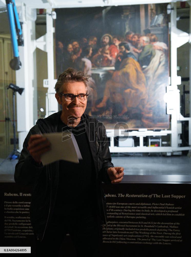 Willem Dafoe reads Gabriele Tintis Judas at the Brera Art Gallery - Milan
