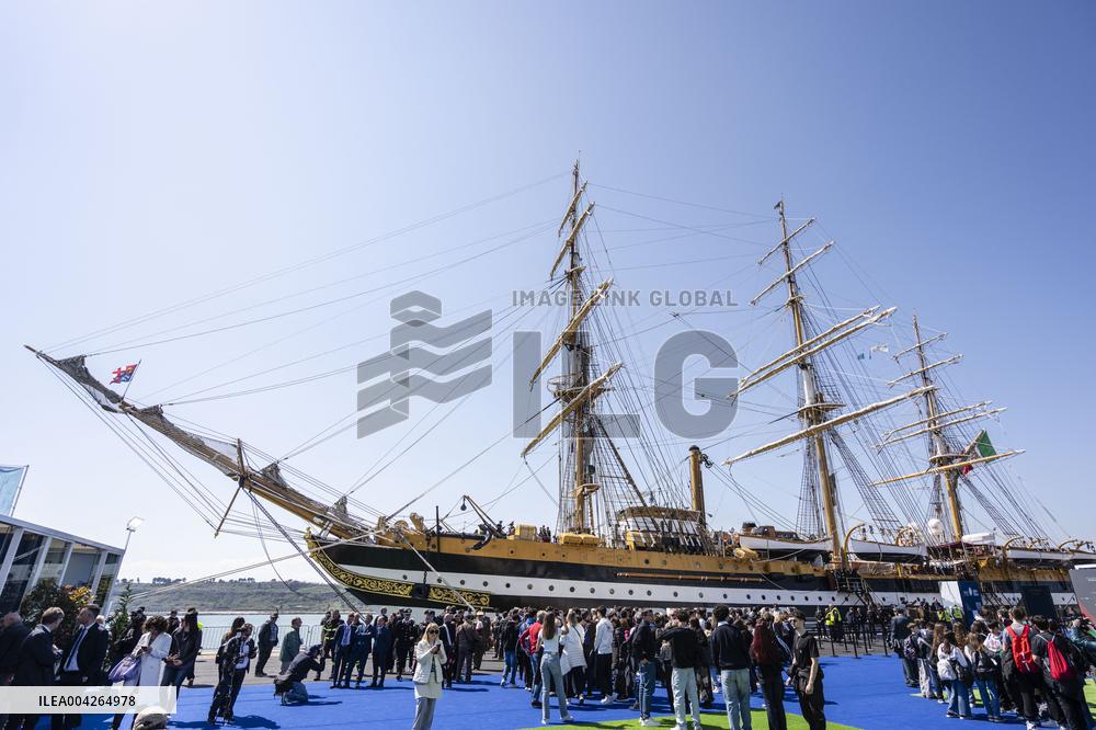 Meloni Welcomes Amerigo Vespucci in Ortona - Italy