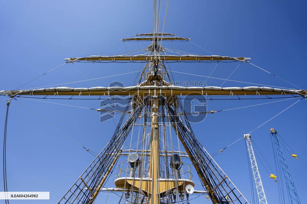 Meloni Welcomes Amerigo Vespucci in Ortona - Italy