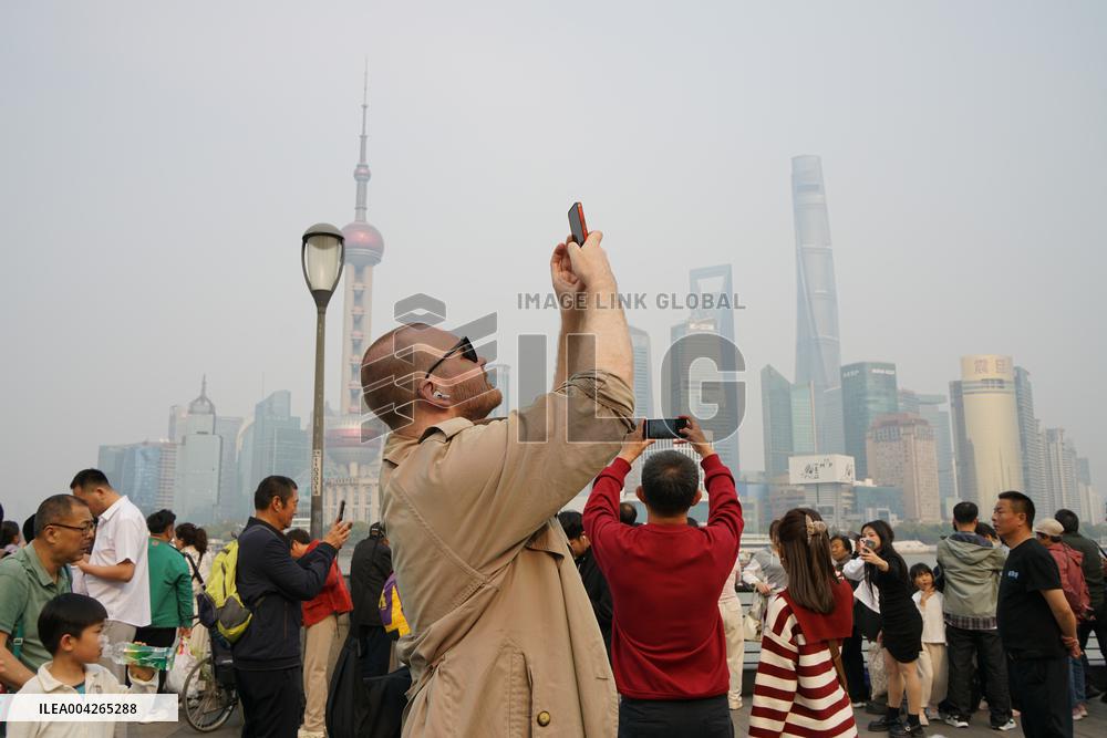 Qingming Festival Holiday Tour Peak in Shanghai