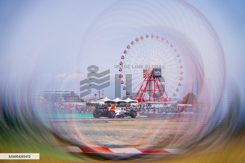 Formula 1 Japanese Grand Prix - GP Qualifications and Free Practice 3 - Suzuka