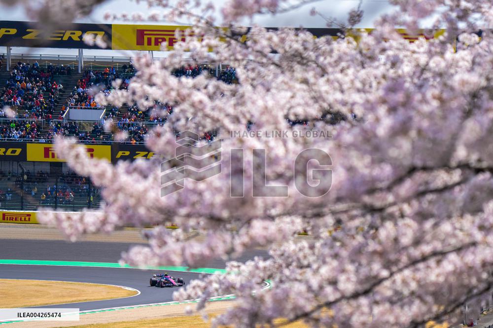 Formula 1 Japanese Grand Prix - GP Qualifications and Free Practice 3 - Suzuka