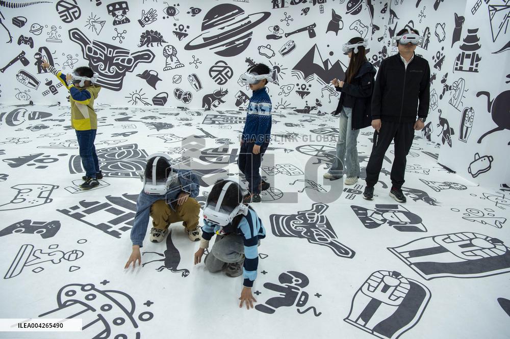 First Large-scale VR Themed Cinema in Hai 'an