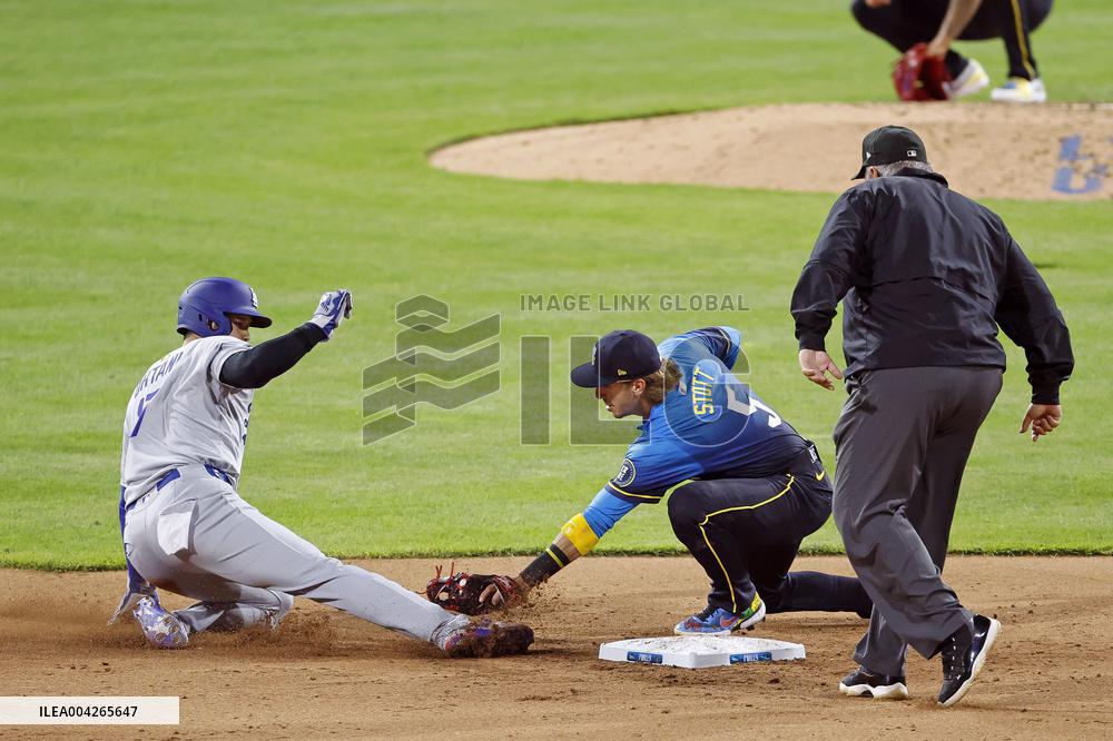 Baseball: Dodgers vs. Phillies