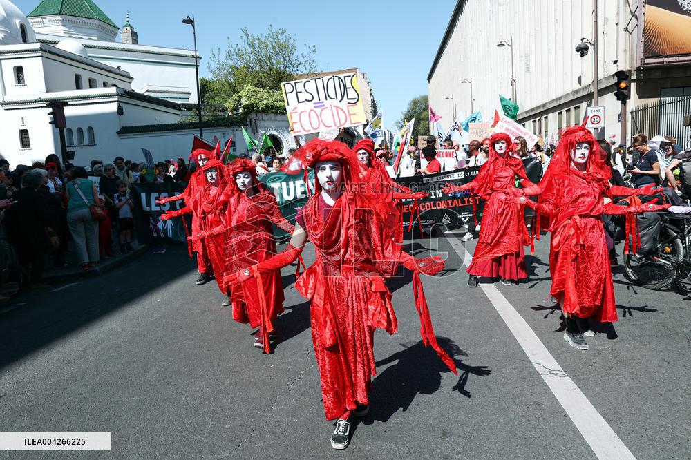March Against Pesticides - Paris