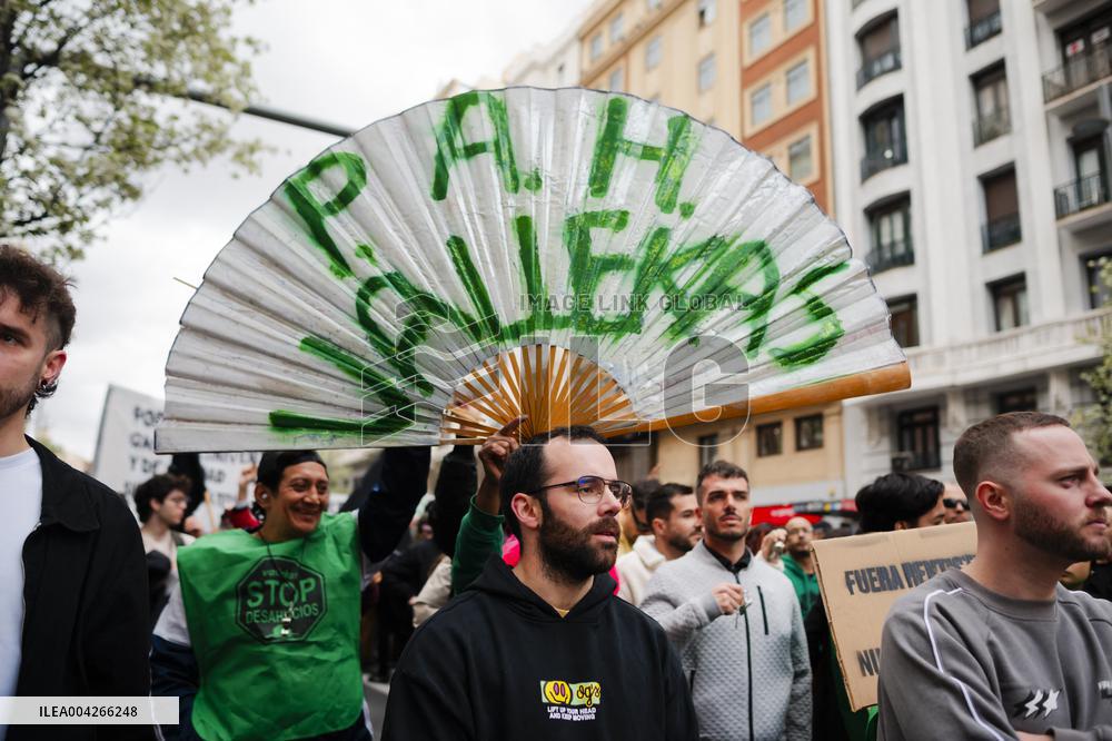 Demonstration For The Right To Decent Housing - Madrid
