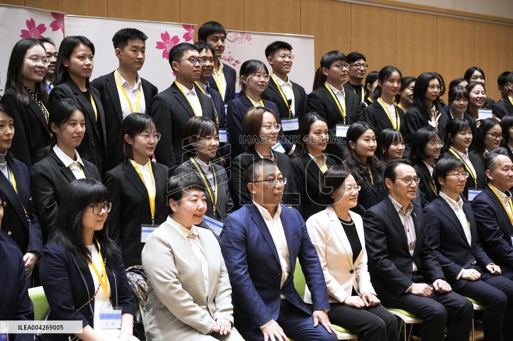 Pep rally for Chinese taking part in JET Program