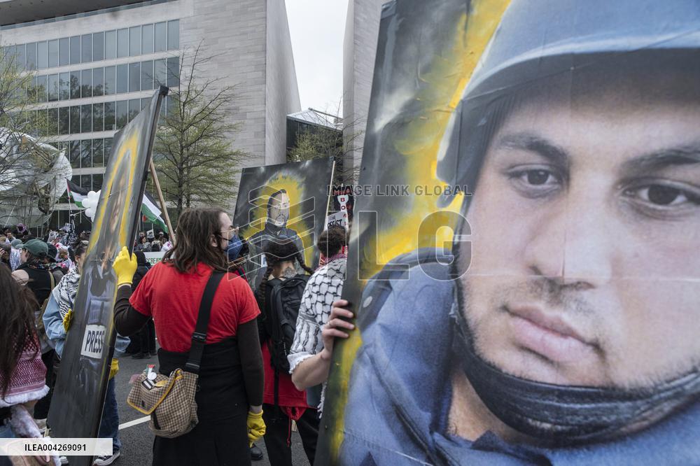 Pro-Palestinian protestors march from the National Gallery to ICE Headquarters in Washington, DC, on Saturday April 5, 2025. Thi