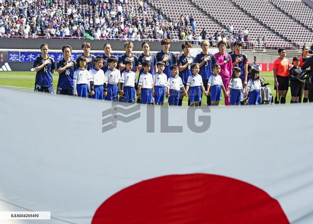 Football: Japan vs Colombia