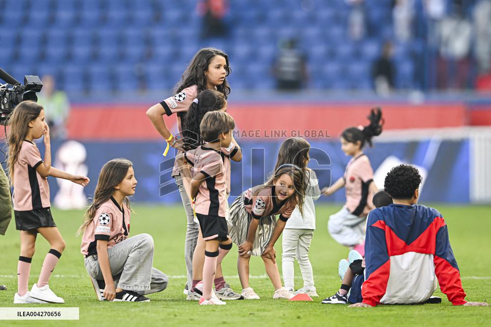 Ligue 1 McDonalds - Paris Saint-Germain v Angers SCO