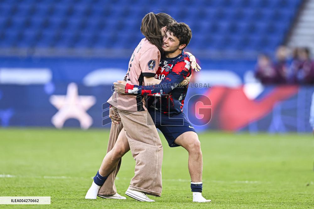 Ligue 1 McDonalds - Paris Saint-Germain v Angers SCO