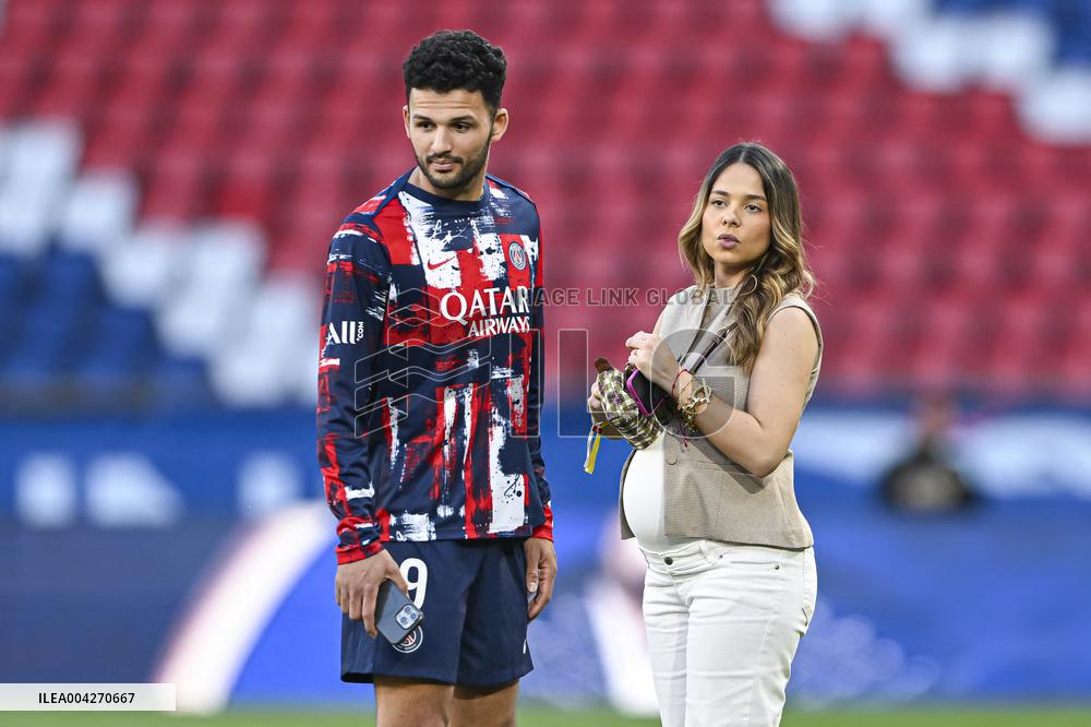 Ligue 1 McDonalds - Paris Saint-Germain v Angers SCO