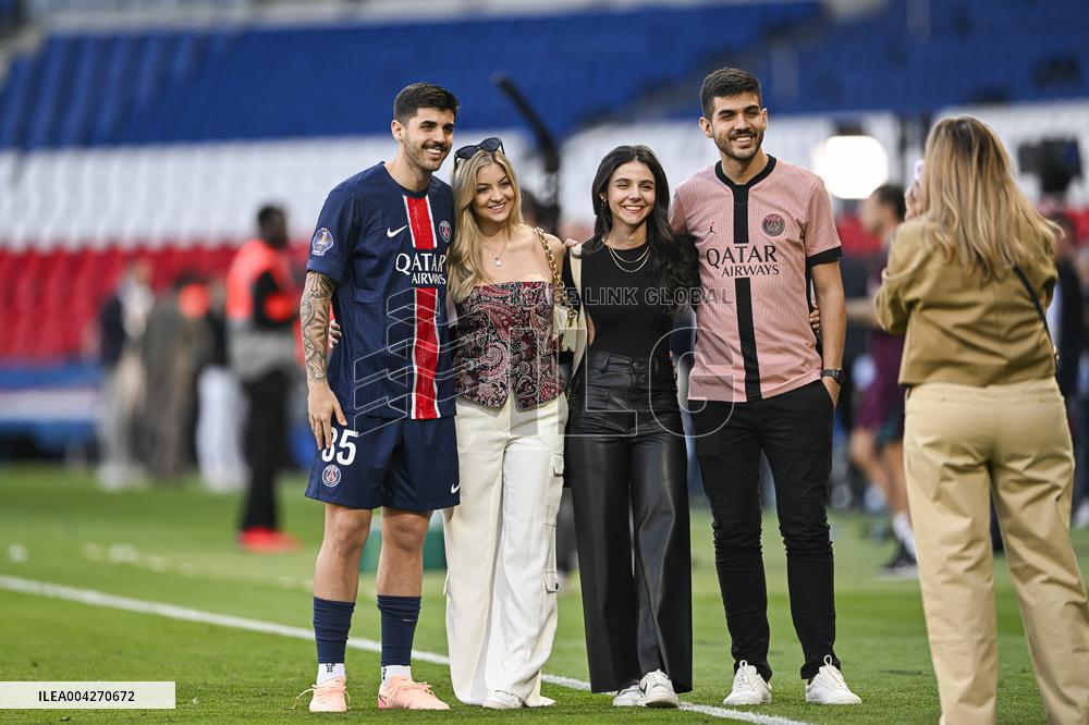 Ligue 1 McDonalds - Paris Saint-Germain v Angers SCO