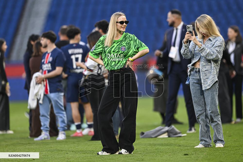 Ligue 1 McDonalds - Paris Saint-Germain v Angers SCO