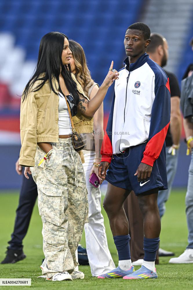 Ligue 1 McDonalds - Paris Saint-Germain v Angers SCO