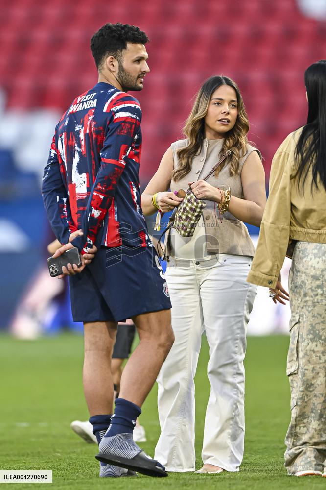 Ligue 1 McDonalds - Paris Saint-Germain v Angers SCO