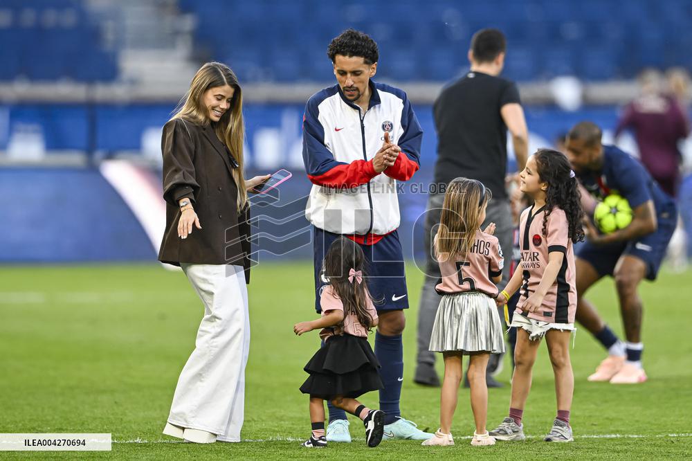 Ligue 1 McDonalds - Paris Saint-Germain v Angers SCO