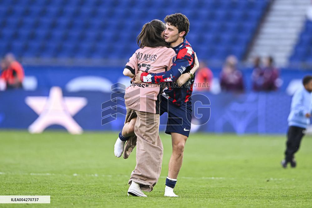 Ligue 1 McDonalds - Paris Saint-Germain v Angers SCO