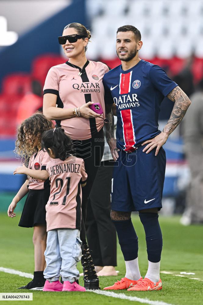 Ligue 1 McDonalds - Paris Saint-Germain v Angers SCO