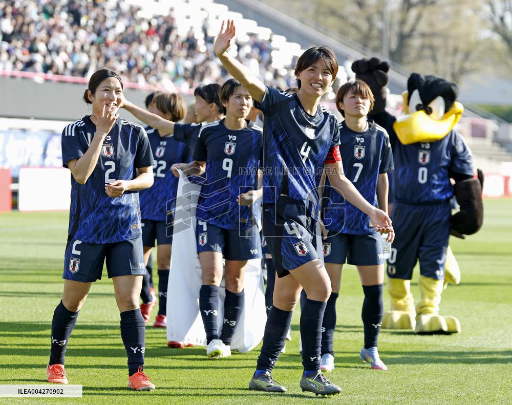 Football: Japan vs. Colombia