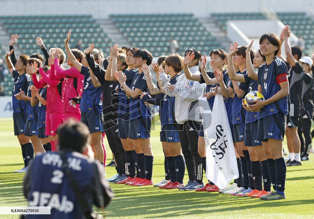 Football: Japan vs. Colombia
